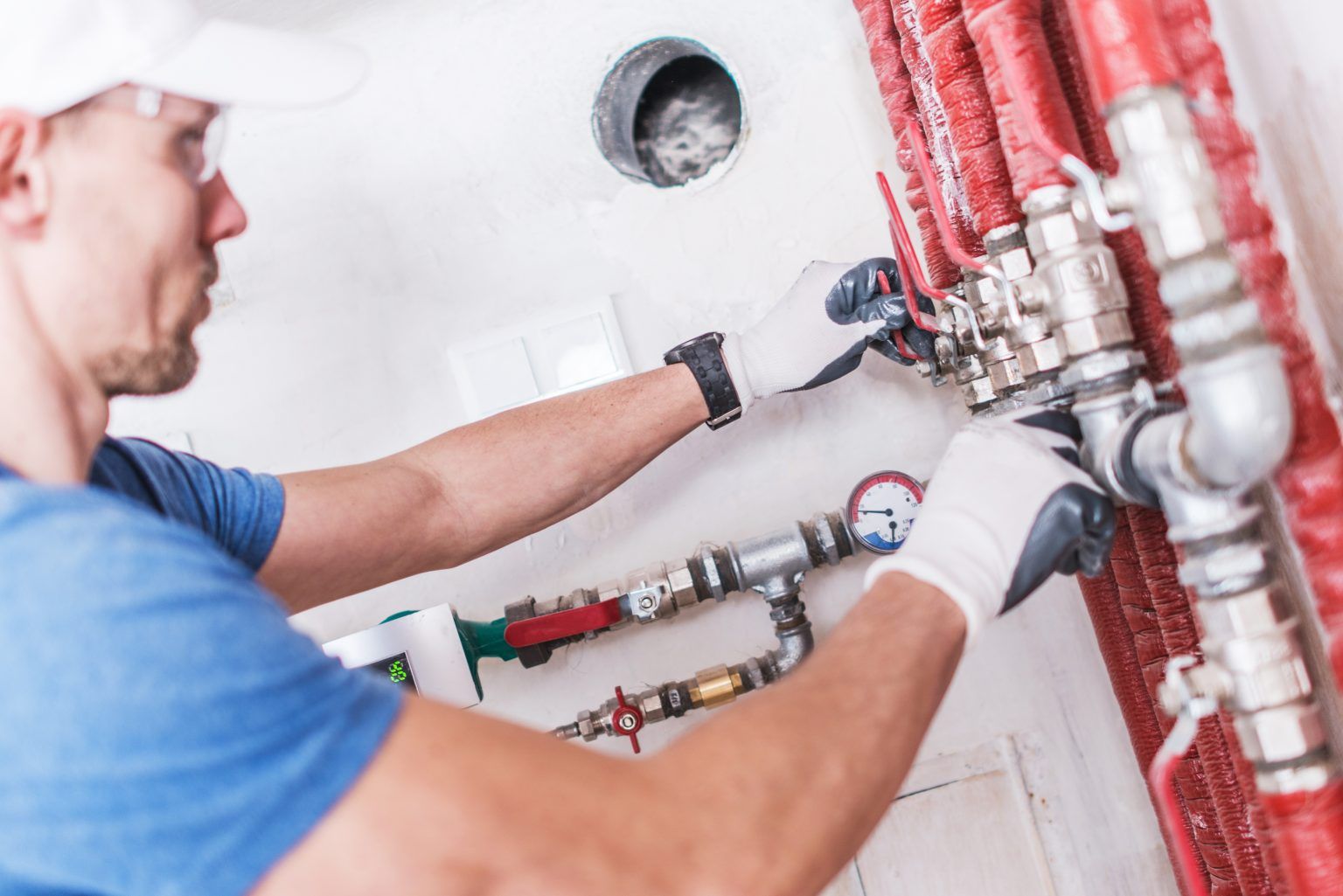 professional-plumber-work-2023-11-27-04-51-28-utc-1536x1025